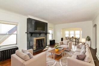 Building Photo - 1067 St Clair Ave