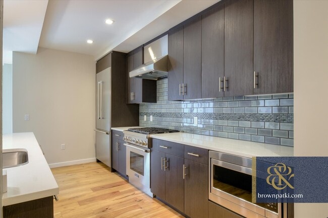 Foto del edificio - 1733 Powell St