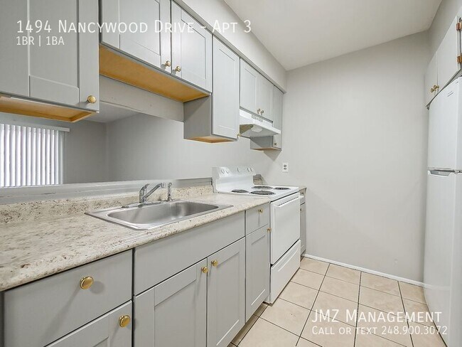 Foto del edificio - 1494 Nancywood Dr