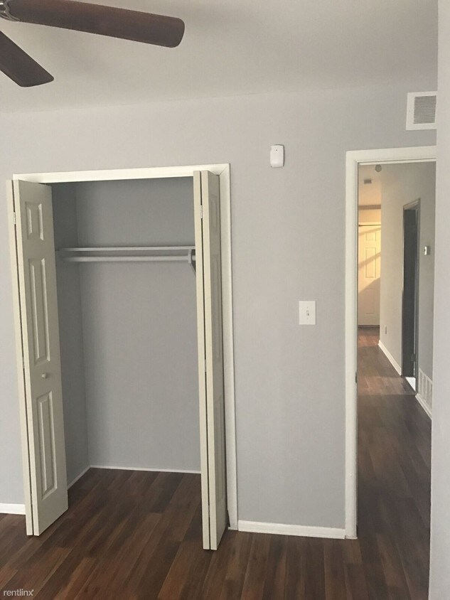 3 br, 1 bath House 5603 Dudley St House for Rent in Dearborn