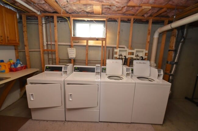 Foto del edificio - 99 W Wyoming Ave