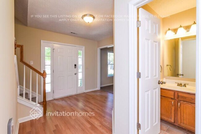 Building Photo - 4255 Ivy Run Cir