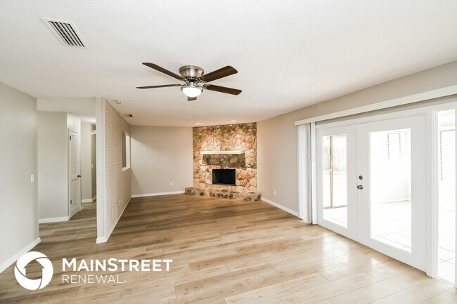 Foto del edificio - 576 Charles Carroll St