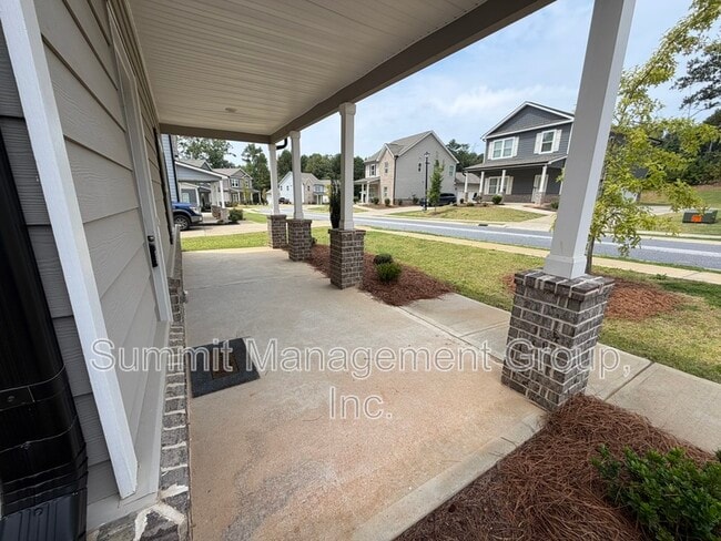 Building Photo - 160 Heard Ln