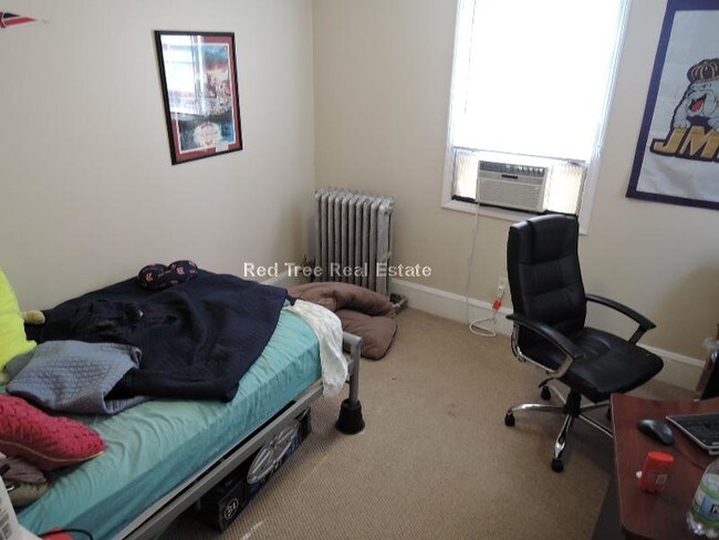 Building Photo - 143 Kilsyth Rd