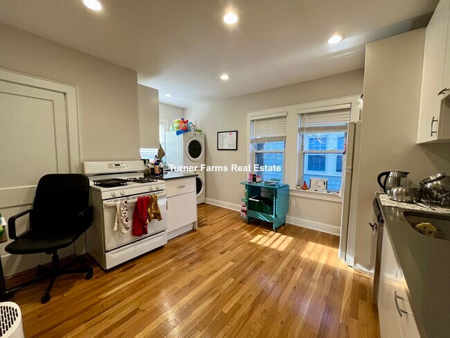Foto del edificio - 120 Hillside St