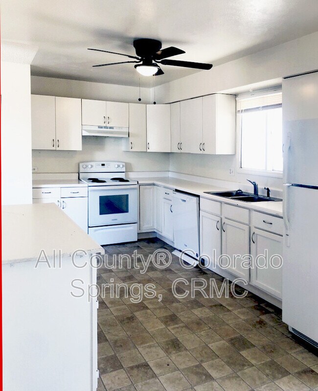 Foto del edificio - 1910 Monterey Rd