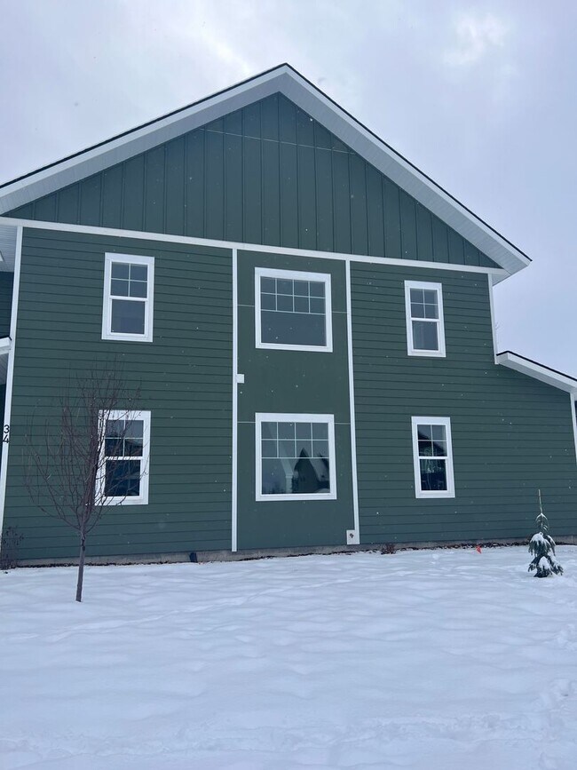 Foto del edificio - 3 BR townhouse in Victor, ID W/ Garage