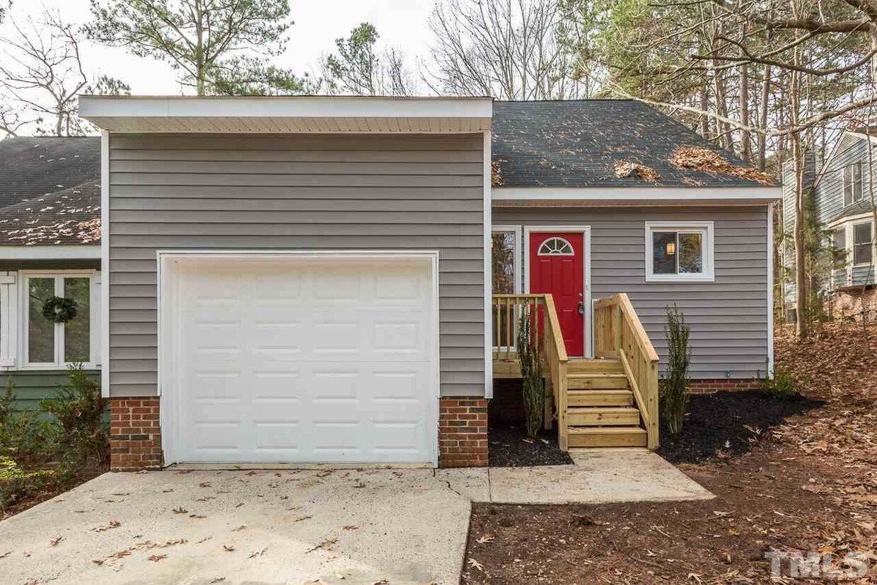 Foto principal - 3403 Whitford Ct