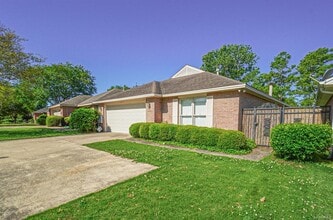 Building Photo - 1424 Prairie Ln