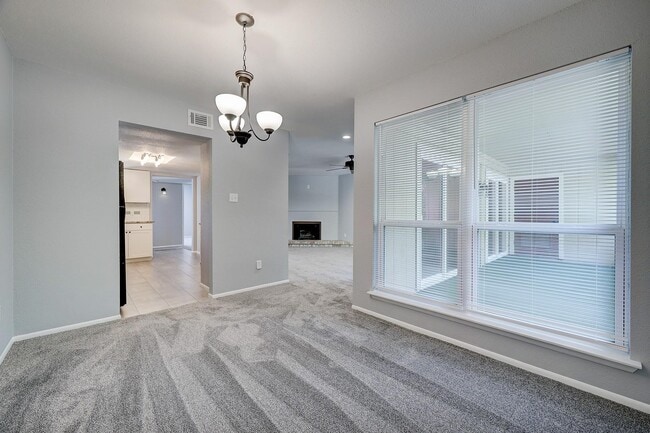 Building Photo - 5005 Georgi Ln