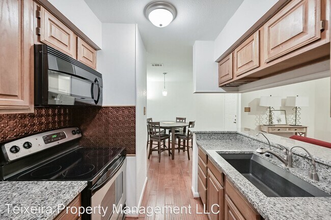 Building Photo - 1 br, 1 bath House - 2101 Friendly Dr #3125