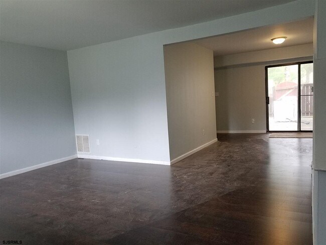 Foto del edificio - 2441 Bayberry Ct