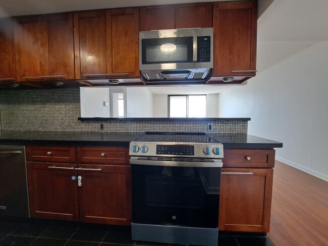 Building Photo - 500 Three Islands Boulevard