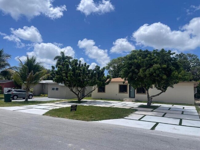 Foto del edificio - 270 NW 147th St