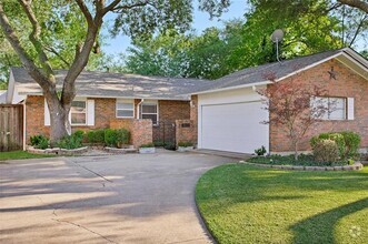Building Photo - 439 Beverly Dr