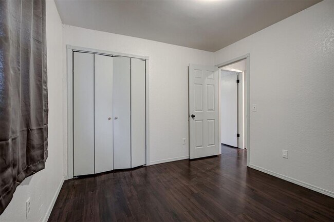 Foto del edificio - 11832 Sagamore Dr