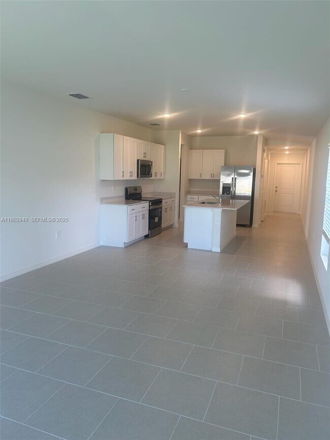 Foto del edificio - 4022 San Felice Ln