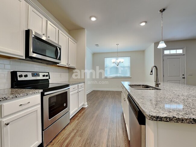 Foto del edificio - 208 Clearwater Cir