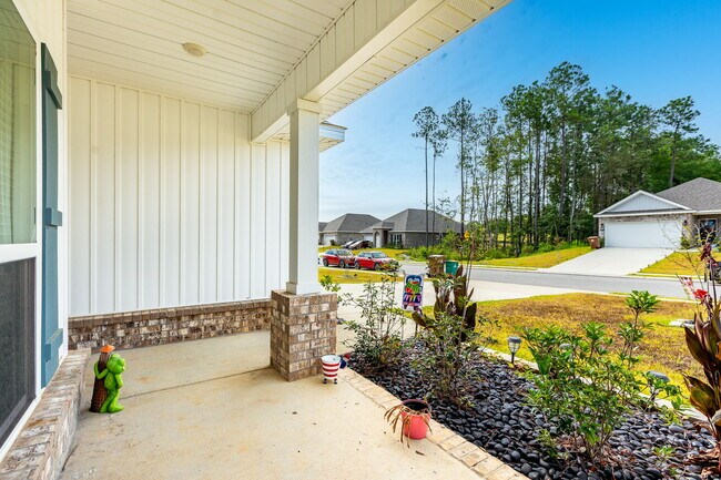 Building Photo - 5702 Overland Dr