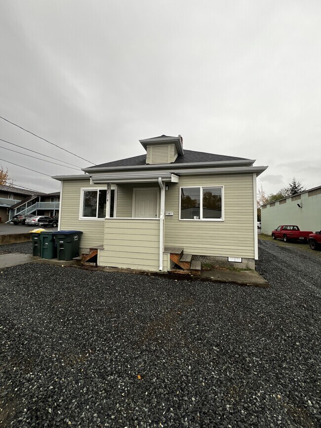 Foto del edificio - 2214 Valencia St