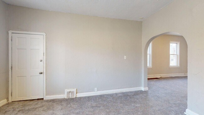 Building Photo - 3523 Walton Ave