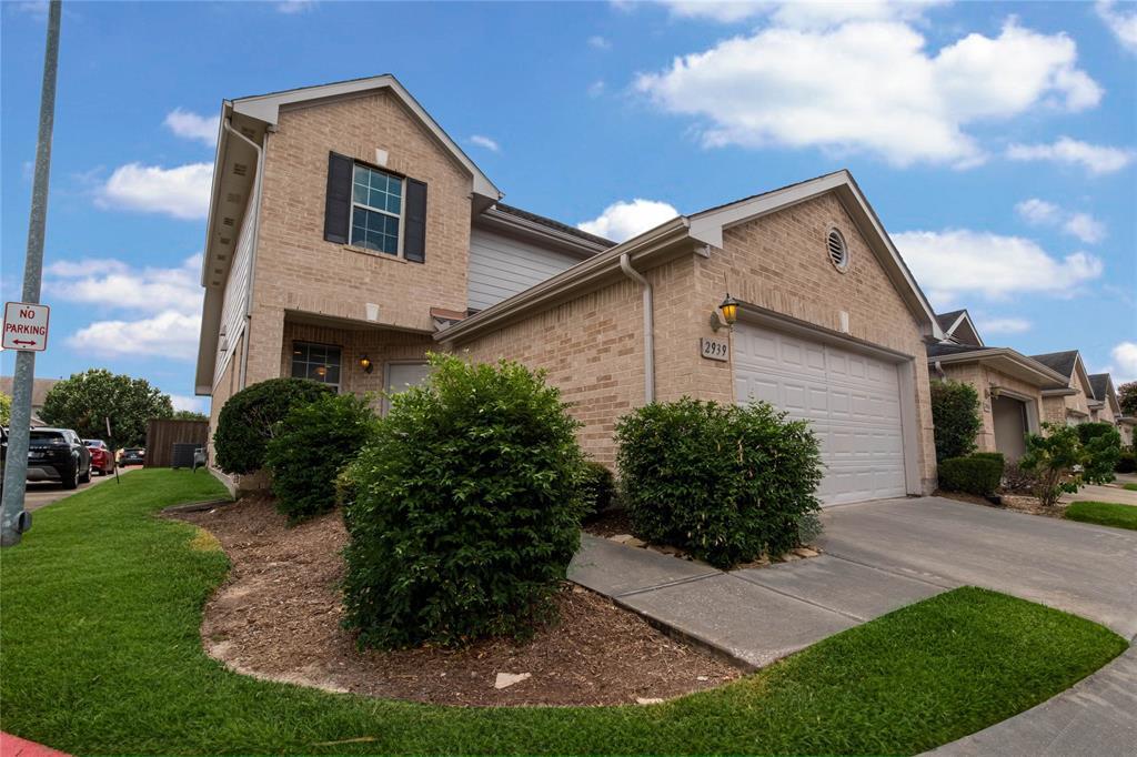 2939 Meadowglen Crest, Houston, TX 77082 House Rental in Houston, TX