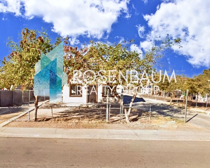 Beautiful 2story home located in Guadalupe. House Rental in