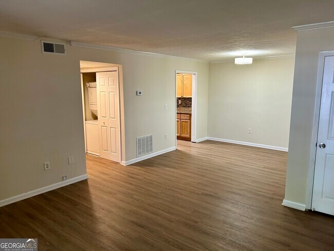 Foto del edificio - 1150 Collier Rd NW