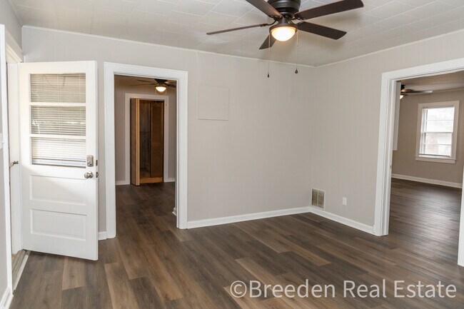 Building Photo - 3559 Berry Rd