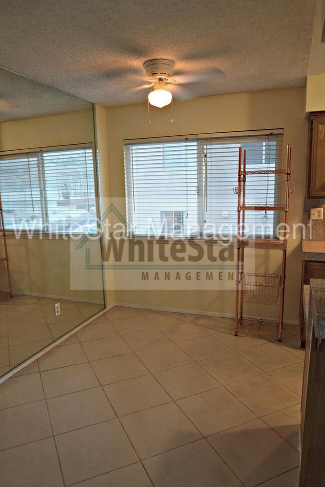 Foto del edificio - 72514 Edgehill Dr