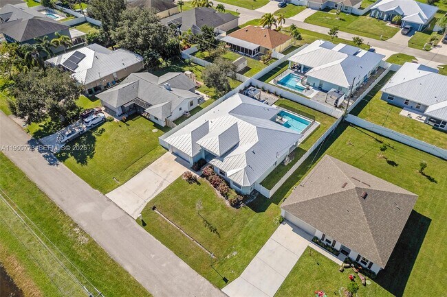 Foto del edificio - 4609 SW Pearl St