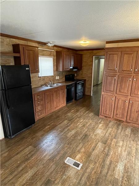 Building Photo - 135 Dv Byrd Ln