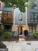 Building Photo - 11 15th St NE