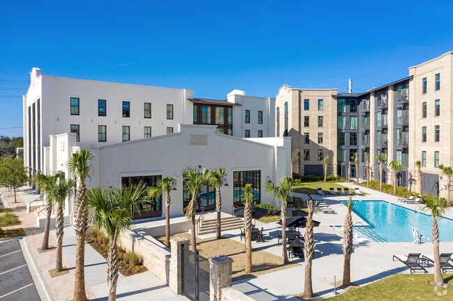 Building Photo - Foundry Point