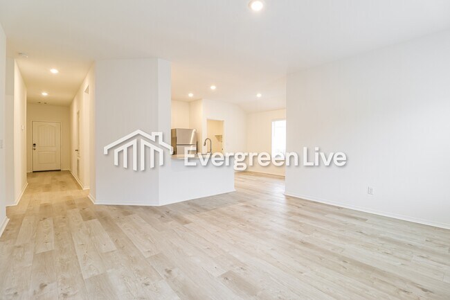 Building Photo - 110 Terrence Dr