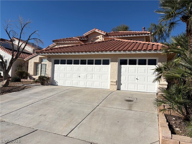 Foto del edificio - 5608 Red Bluff Dr