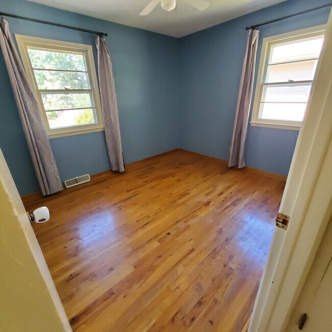 Bedroom 1 - 502 SE 4th St