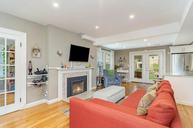 Building Photo - 5 Piedmont St