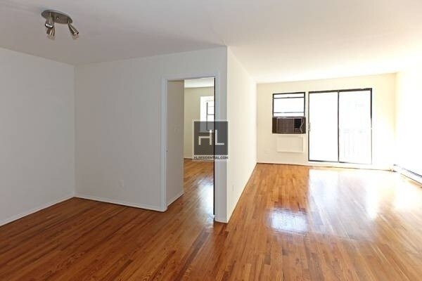 Primary Photo - 75 AVENUE