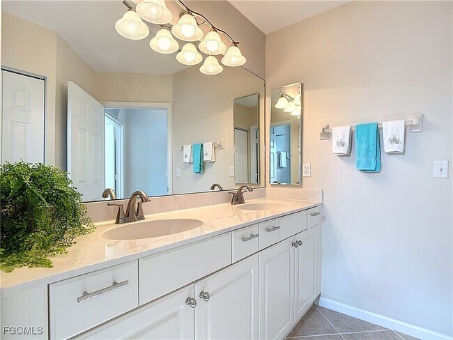 Foto del edificio - 13140 Broadhurst Loop