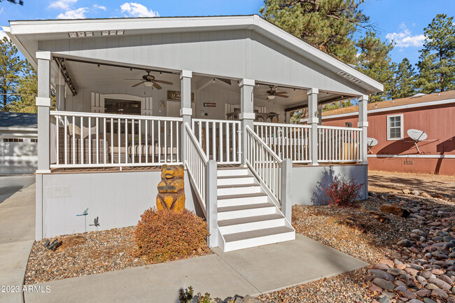 Building Photo - 17110 Iron Springs Rd