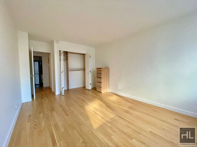 Building Photo - East 79th Street