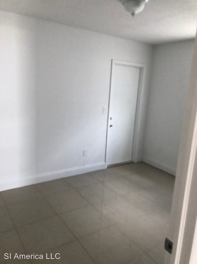 Foto del edificio - 2645 NW 20th St