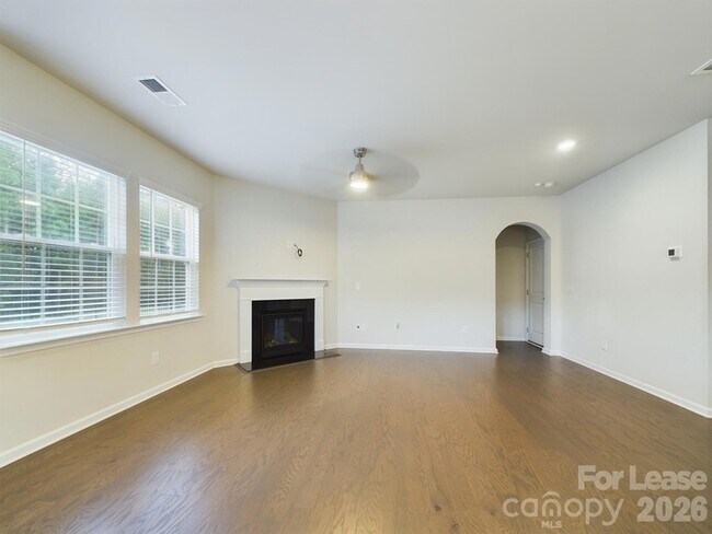 Foto del edificio - 3040 Whipcord Dr