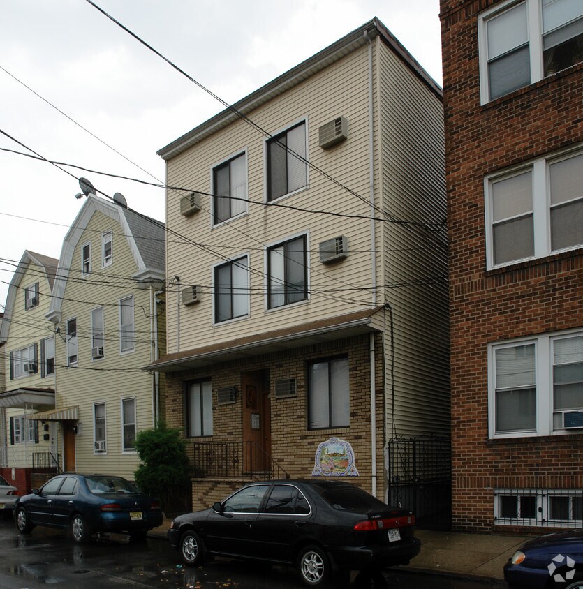 Foto principal - 97 Barbara St