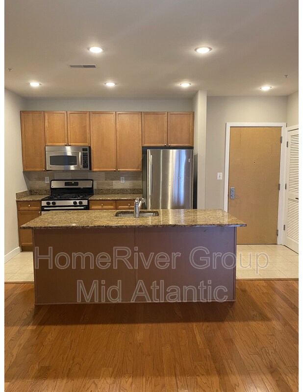 Foto del edificio - 181 E Reed Ave