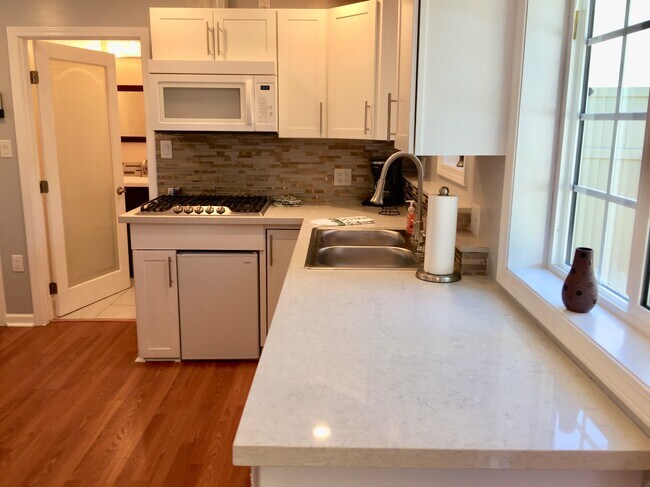 Fully equipped kitchen - 1348 S Curson Ave