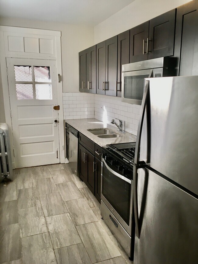 Foto del edificio - 1439 W Lunt Ave