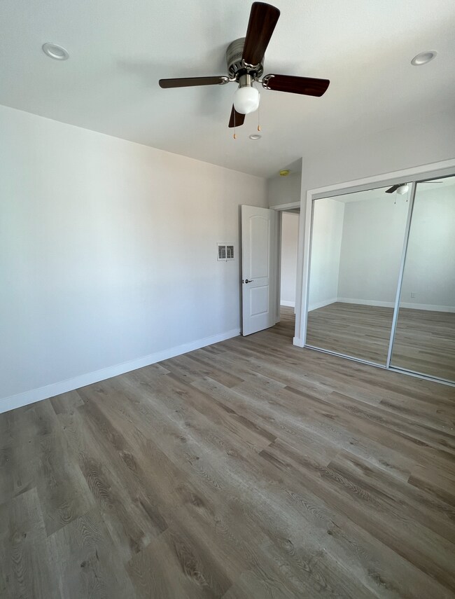 Building Photo - 1326 5th Ave